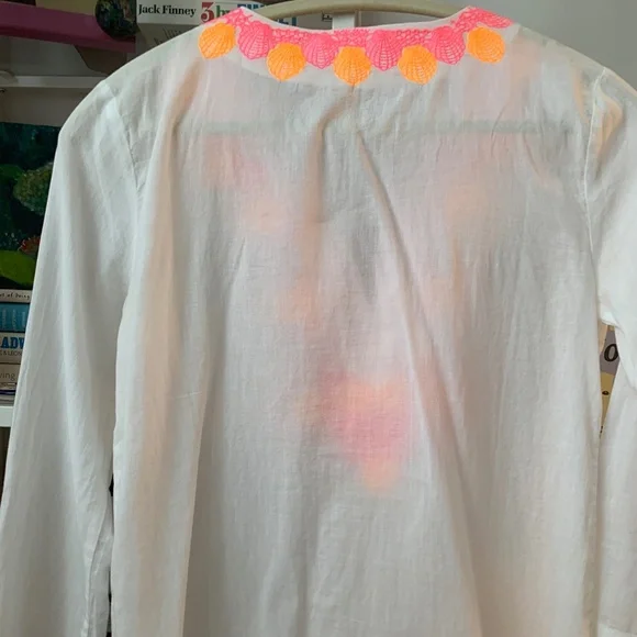 Lilly Pulitzer Amelia Island Resort White Tunic Top- Unworn - Picture 3 of 4